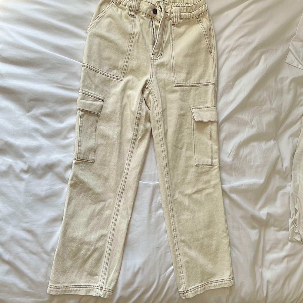 PacSun Size Small Cargo Pants Cream